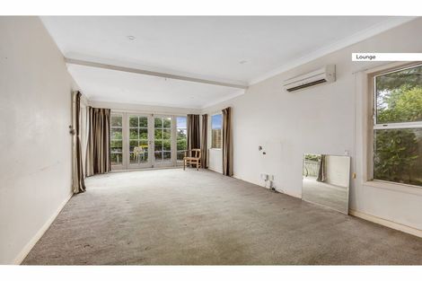 Photo of property in 24 Miromiro Road, Normandale, Lower Hutt, 5010