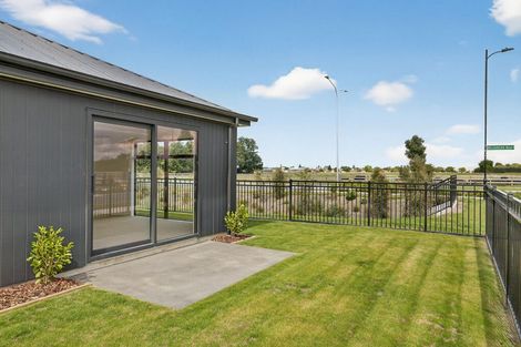 Photo of property in 49 Ruataniwha Avenue, Rangiora, 7400
