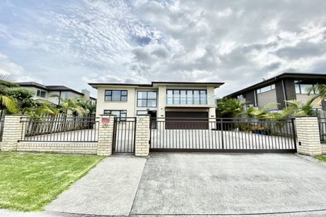 Photo of property in 26 Midhurst Avenue, Henderson, Auckland, 0612