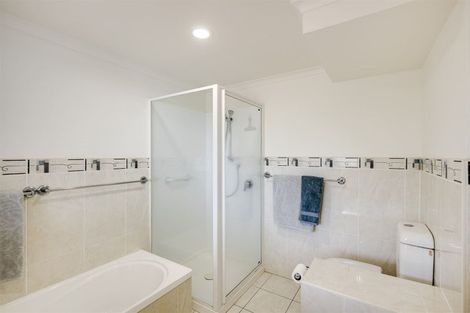 Photo of property in 1 Cobden Road, Bluff Hill, Napier, 4110