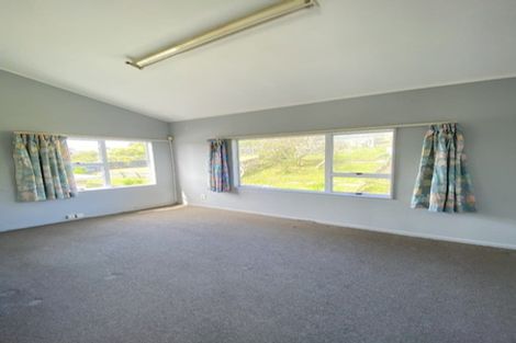 Photo of property in 11 Beswick Place, Birkdale, Auckland, 0626