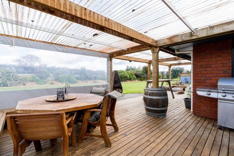 Photo of property in 185 Centre Road, Momona, Outram, 9073