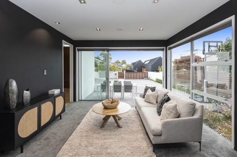 Photo of property in 20 Queens Avenue, Merivale, Christchurch, 8014