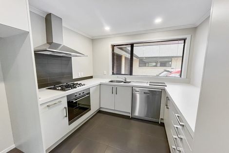 Photo of property in 15 Thomson Street, West End, Palmerston North, 4412