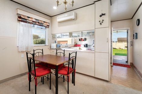 Photo of property in 16 Carisbrooke Street, Katikati, 3129