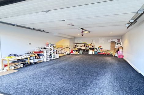 Photo of property in 48 Bordeaux Parade, Te Atatu South, Auckland, 0610