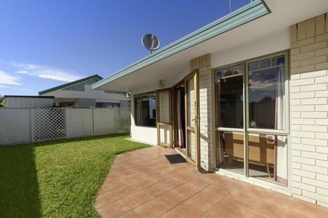 Photo of property in 1392b Cameron Road, Greerton, Tauranga, 3112