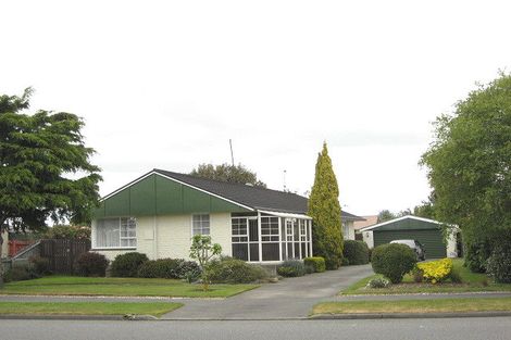 Photo of property in 125 Queenspark Drive, Parklands, Christchurch, 8083