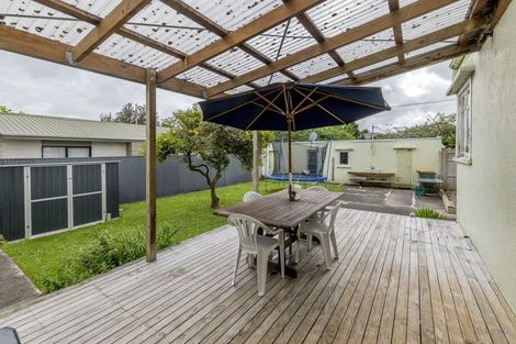 Photo of property in 27 Salisbury Street, Levin, 5510