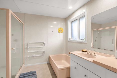 Photo of property in 11 Mottram Street, Redwood, Christchurch, 8051