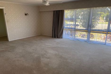 Photo of property in 43 Meadowbrook Drive, Cloverlea, Palmerston North, 4412