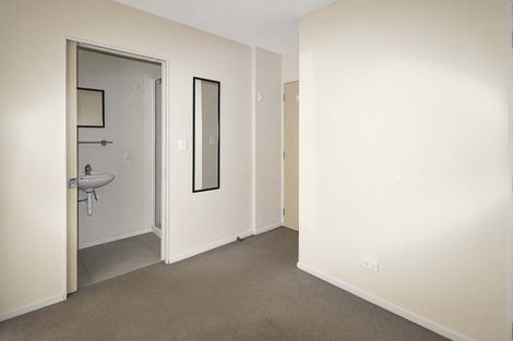 Photo of property in Pirie Street Townhouses, 35/35 Pirie Street, Mount Victoria, Wellington, 6011