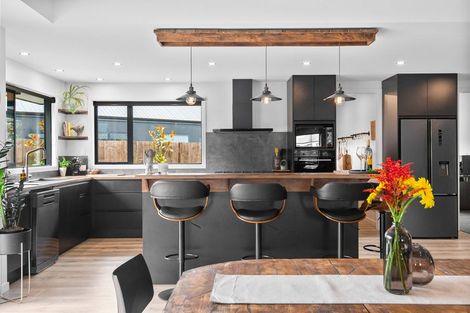 Photo of property in 10 Franks Place, Outram, 9019