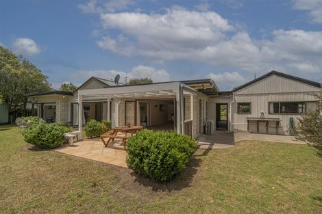 Photo of property in 10 Marquet Place, Tairua, 3508