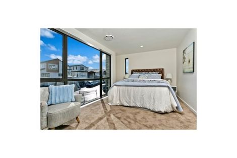 Photo of property in 22 Turutu Place, Long Bay, Auckland, 0630