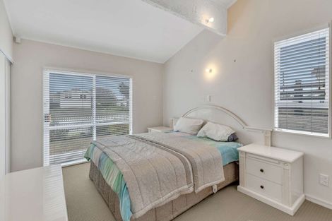 Photo of property in 4 Thomas Place, Foxton Beach, Foxton, 4815