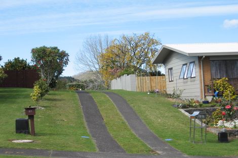 Photo of property in 37 Corinna Street, Welcome Bay, Tauranga, 3112