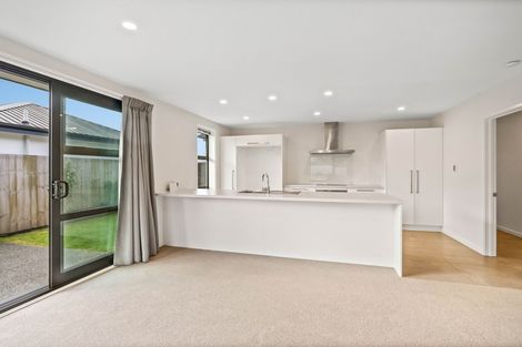 Photo of property in 33 Robert Duncan Road, Belfast, Christchurch, 8051