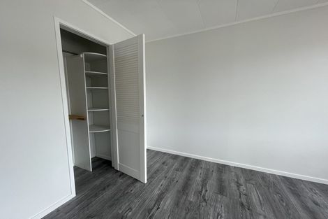 Photo of property in 14 Erica Road, Sunnynook, Auckland, 0620