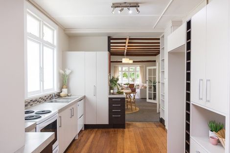 Photo of property in 81 Heretaunga Street, Palmerston North, 4414