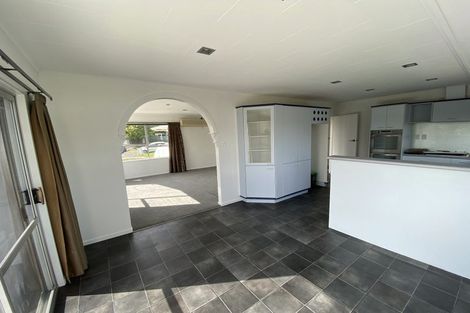 Photo of property in 43 Russleigh Drive, Dinsdale, Hamilton, 3204