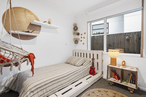 Photo of property in 21 Bob Carter Place, Welcome Bay, Tauranga, 3175