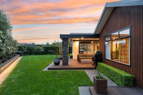 Photo of property in 46 Holiday Drive, Mairehau, Christchurch, 8052