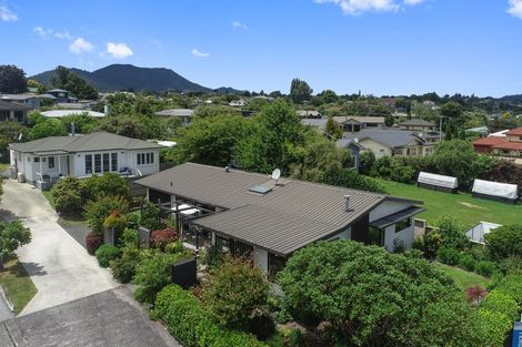 Photo of property in 2/14 Mere Road, Taupo, 3330