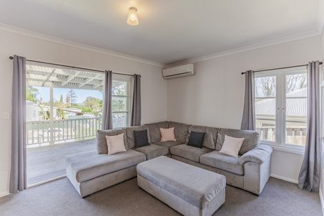 Photo of property in 20 Rose Street, Waipawa, 4210