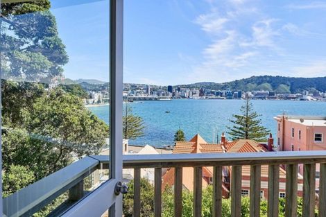 Photo of property in 296 Oriental Parade, Oriental Bay, Wellington, 6011