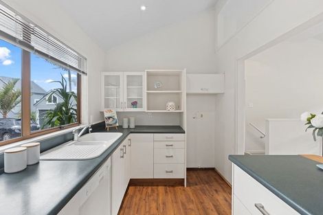 Photo of property in 1/807 East Coast Road, Northcross, Auckland, 0630