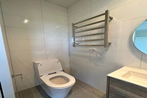Photo of property in 8a Gracechurch Drive, Flat Bush, Auckland, 2016