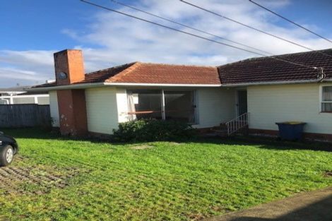 Photo of property in 29 Vodanovich Road, Te Atatu South, Auckland, 0610