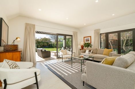 Photo of property in 119 Jeffreys Road, Strowan, Christchurch, 8052