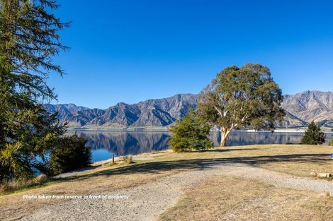 Photo of property in 32 Flora Dora Parade, Lake Hawea, Wanaka, 9382
