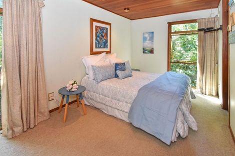 Photo of property in 30 Scenic Drive, Hillpark, Auckland, 2102