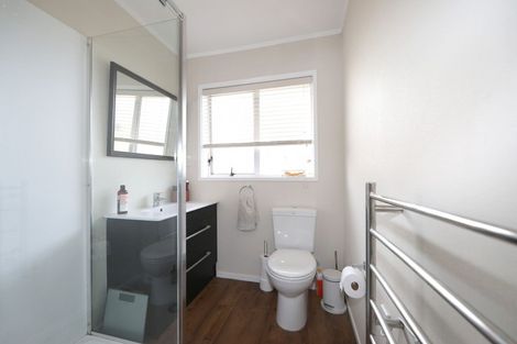 Photo of property in 4/50 Middle Road, Havelock North, 4130