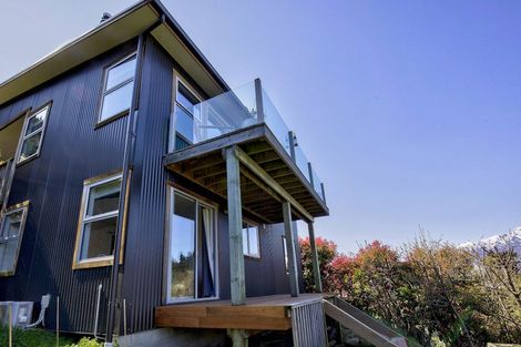 Photo of property in 12 Dart Place, Fernhill, Queenstown, 9300