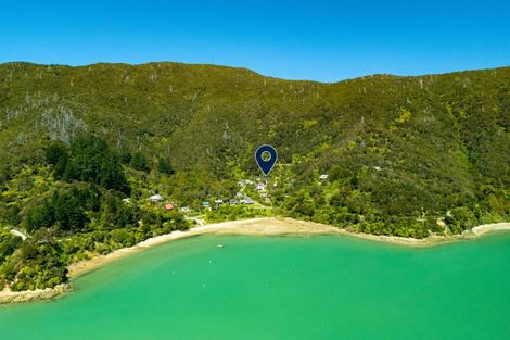 Photo of property in 25 Sandy Bay Road, Black Rock, Marlborough Sounds, 7282
