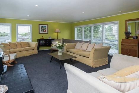 Photo of property in 17 Maugham Drive, Bucklands Beach, Auckland, 2014