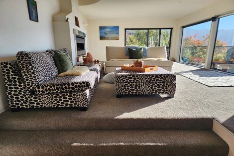 Photo of property in 18 Bay Heights, Governors Bay, Lyttelton, 8971