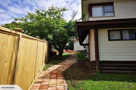 Photo of property in 33 John Downs Drive, Browns Bay, Auckland, 0630