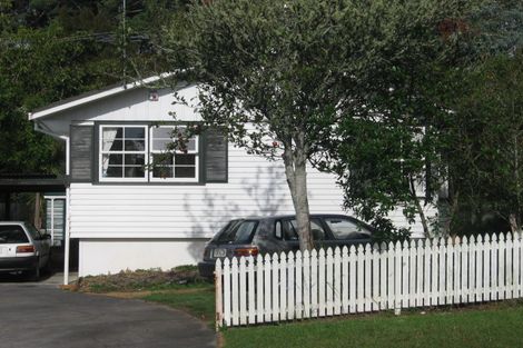 Photo of property in 50 Castleford Street, Green Bay, Auckland, 0604