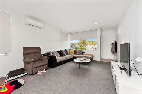 Photo of property in 32 Scoria Close, Pyes Pa, Tauranga, 3112