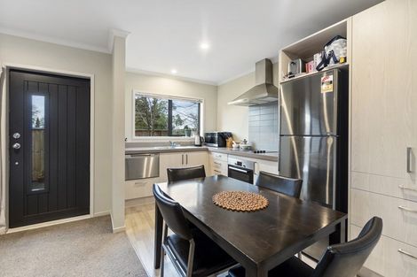 Photo of property in 2/85 Normandy Avenue, Melville, Hamilton, 3206