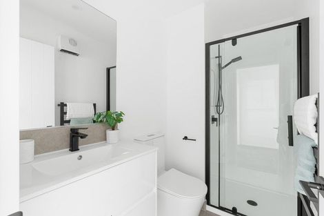 Photo of property in 2/1 Huia Street, Riccarton, Christchurch, 8041