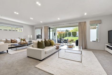 Photo of property in 39 Williamson Avenue, Belmont, Auckland, 0622
