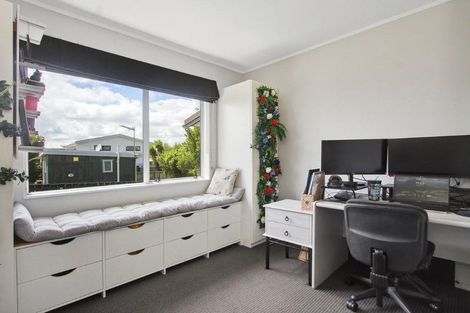 Photo of property in 25 Crispe Road, Clarks Beach, 2122