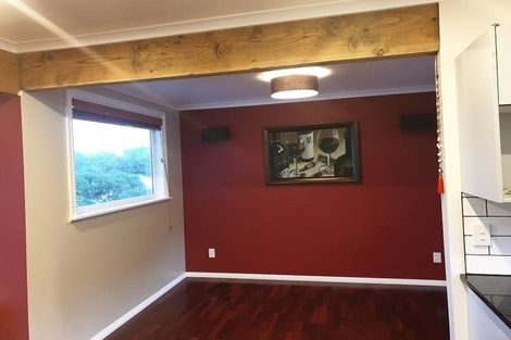 Photo of property in 111 Ruskin Road, Newlands, Wellington, 6037