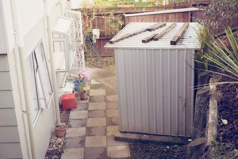 Photo of property in 62 Kohekohe Street, New Lynn, Auckland, 0600